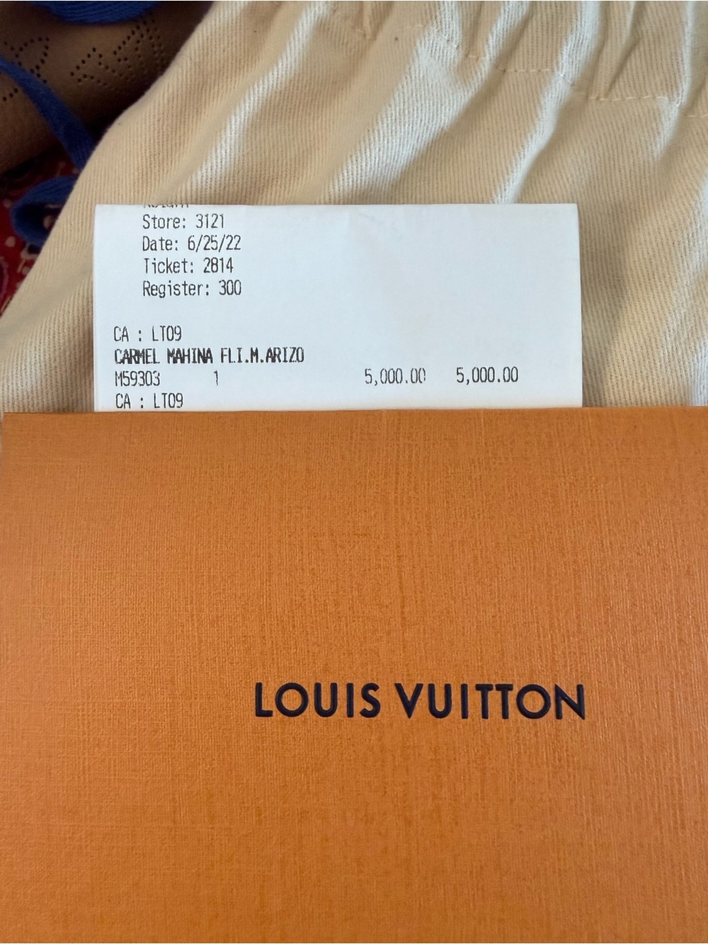 Louis Vuitton Carmel Mahina Arizona Leather Hobo EUC Dust Bag & Receipt - Picture 9 of 13